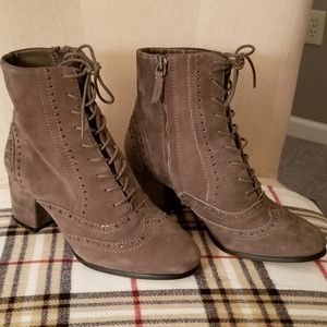 Tahari Boots